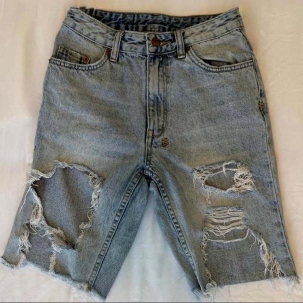 Ksubi Distressed Denim Jorts Light Acid Wash Cross Embroidery Size 24